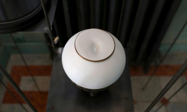 NOMBRIL-PORCELAINE.1